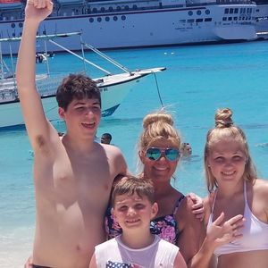 Meet your Posher, Jennifer